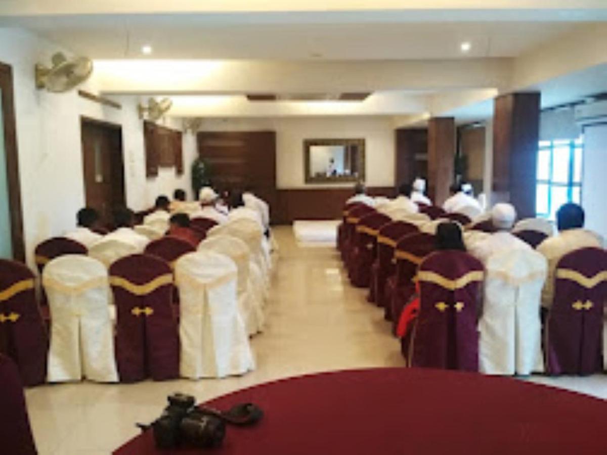 Hotel Sai Saya,ناسيك المظهر الخارجي الصورة