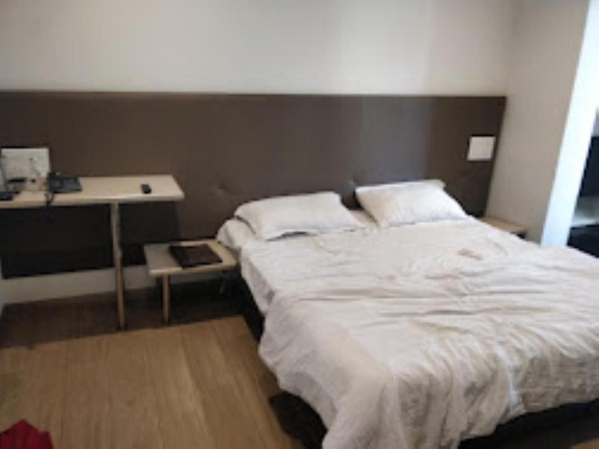Hotel Sai Saya,ناسيك المظهر الخارجي الصورة