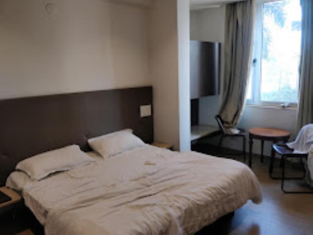 Hotel Sai Saya,ناسيك المظهر الخارجي الصورة