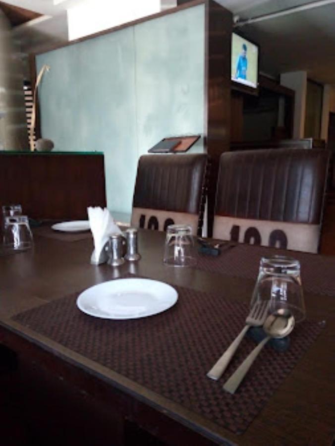 Hotel Sai Saya,ناسيك المظهر الخارجي الصورة