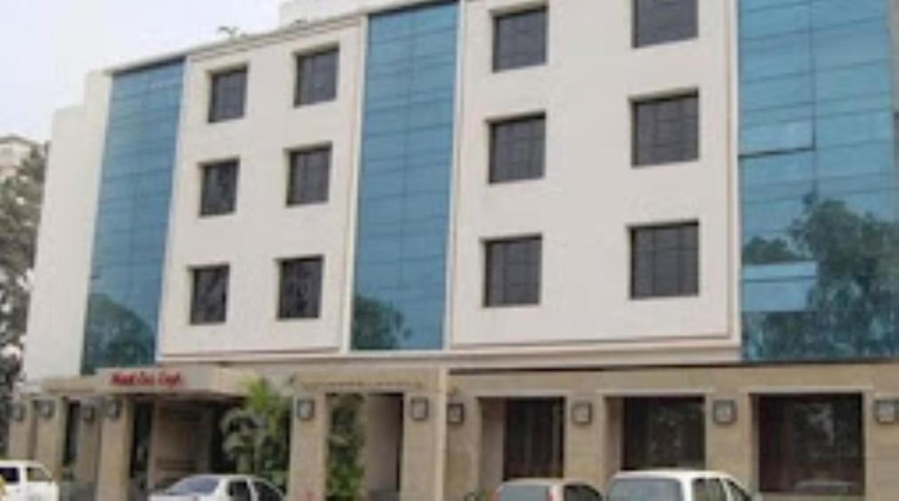 Hotel Sai Saya,ناسيك المظهر الخارجي الصورة