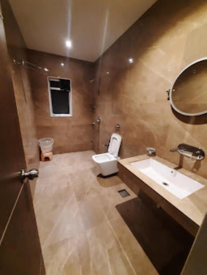 Hotel Sai Saya,ناسيك المظهر الخارجي الصورة